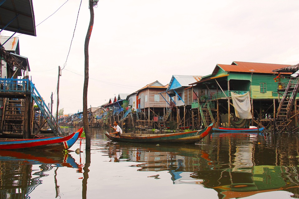 плавучие деревни Камбоджи озеро Танлесап