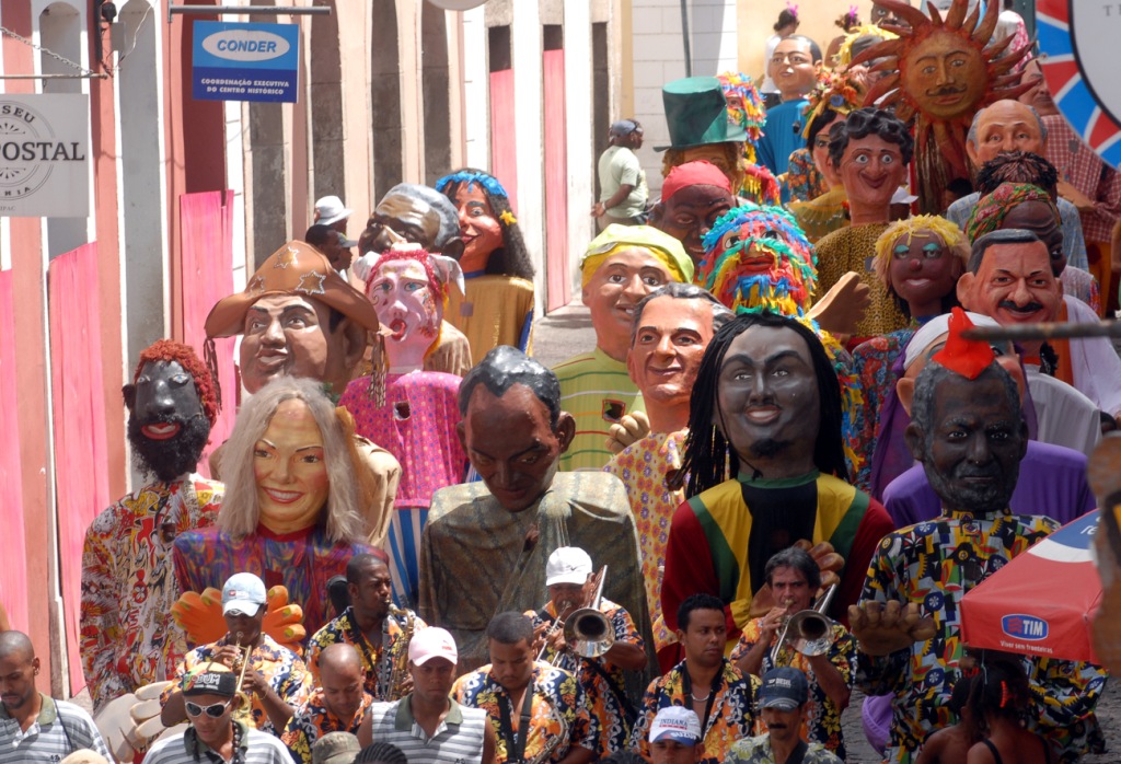 В каких городах проходят карнавалы - Салвадор-да-Баиа